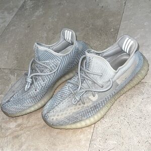 Yeezy 350 B2 Sneakers - White/Blue Knit